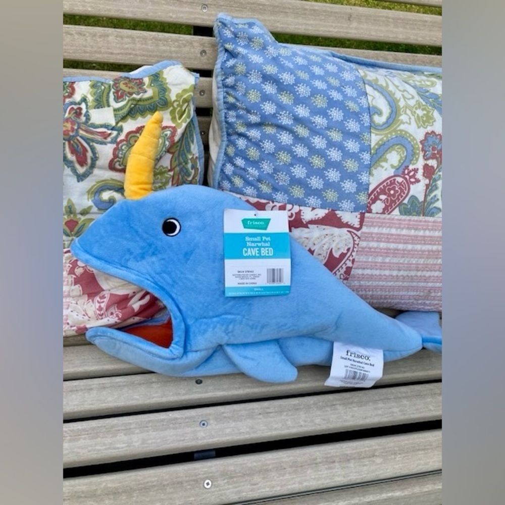 NEW Narwhal Cave Bed For Small Pets by Frisco - Guinea Pig, Gerbil, Hamster